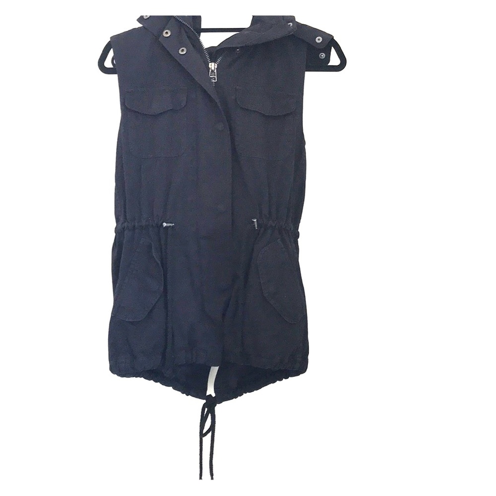 🌵Cargo Vest w/ Fur Hood🌵